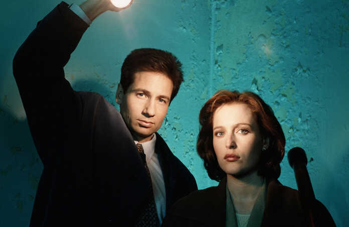 X FILES SEASON 2 PARALLEL FOIL STAMPED SINGLE CARDS 