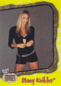 2002 Fleer WWE Absolute Divas Diva Gems Parallel