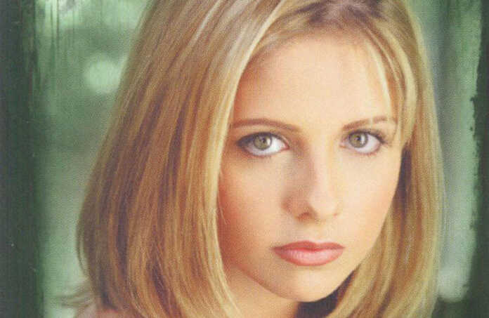 Buffy TVS Season 2 Chase Card Love Bites B1   Buffy & Angel